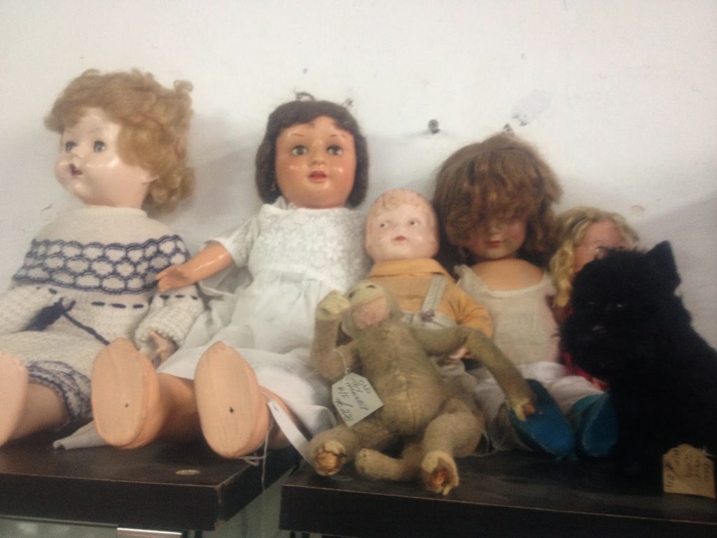 Vintage find - dolls