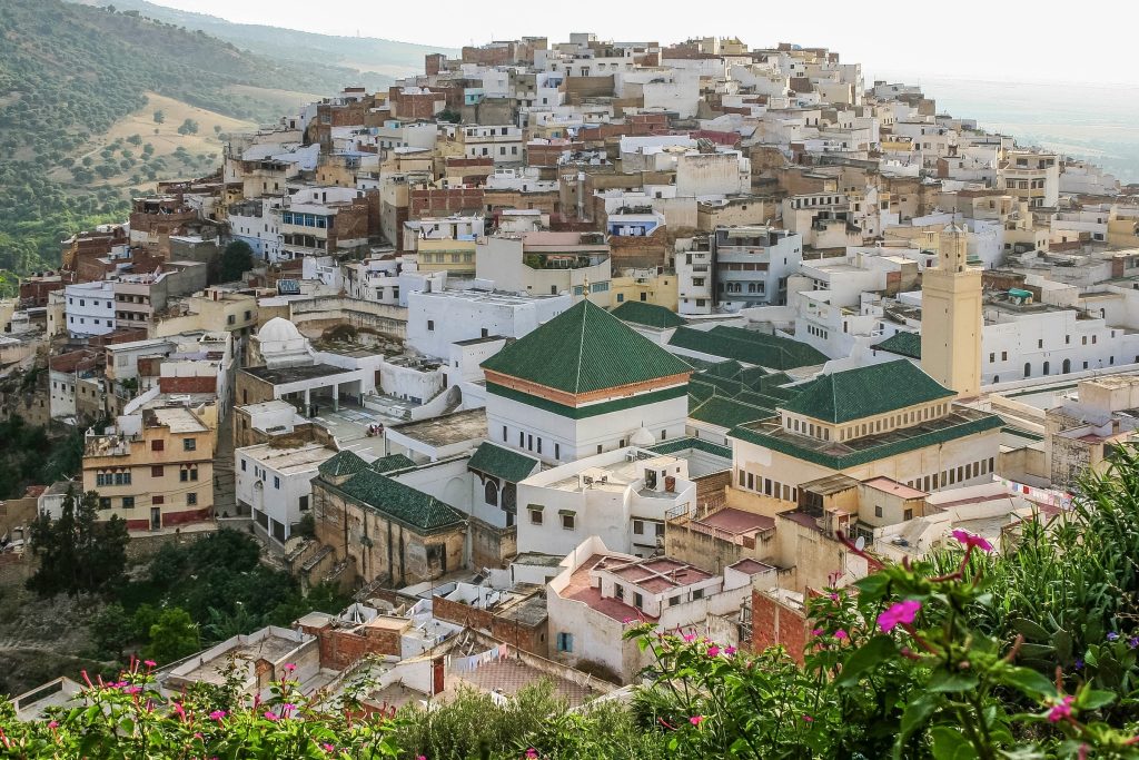 Moulay Idriss image by Ninara from Helsinki, Finland - Moulay Idriss, Maroc, CC BY 2.0, https://commons.wikimedia.org/w/index.php?curid=91121713